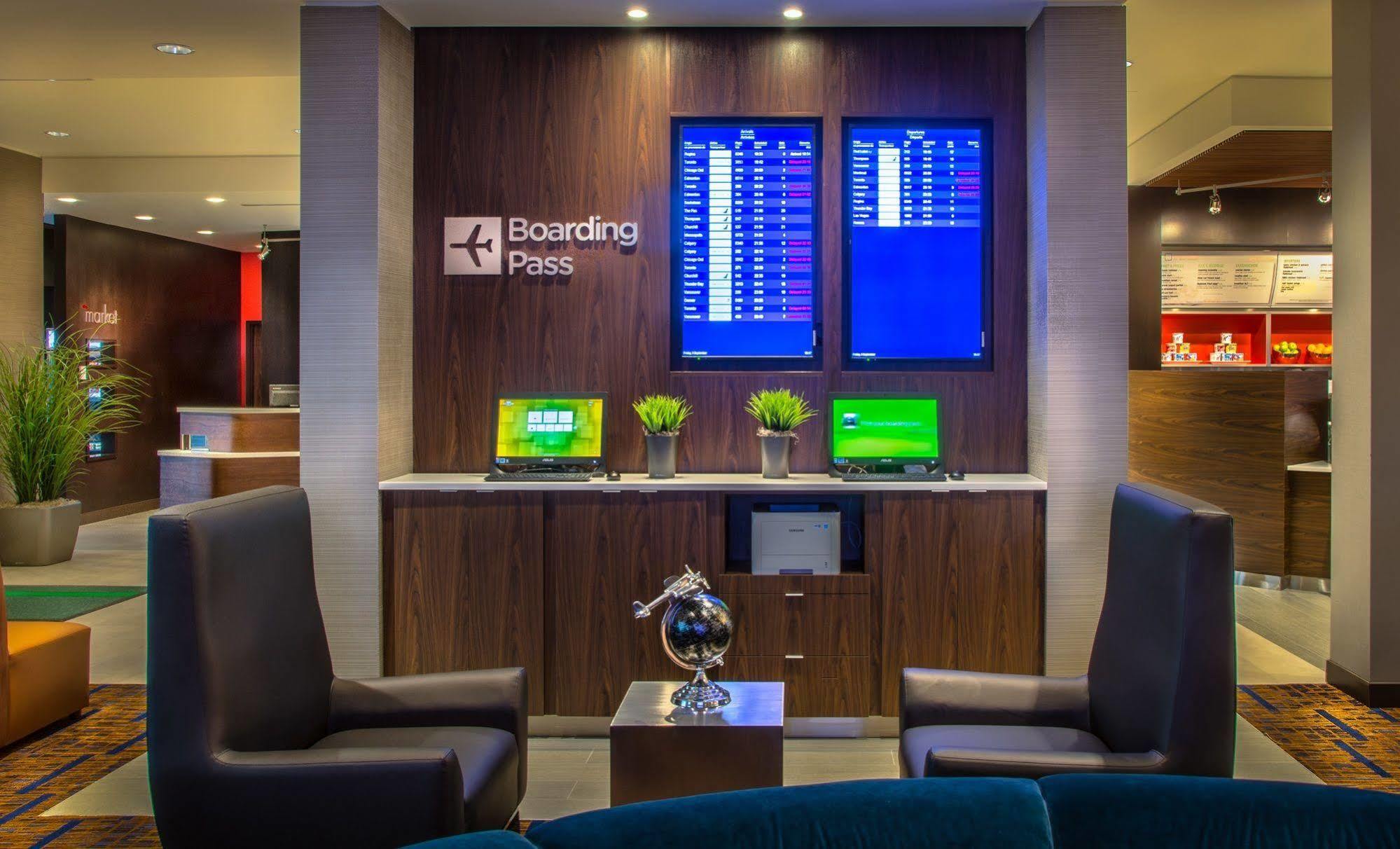 Courtyard By Marriott Winnipeg Airport Exterior foto